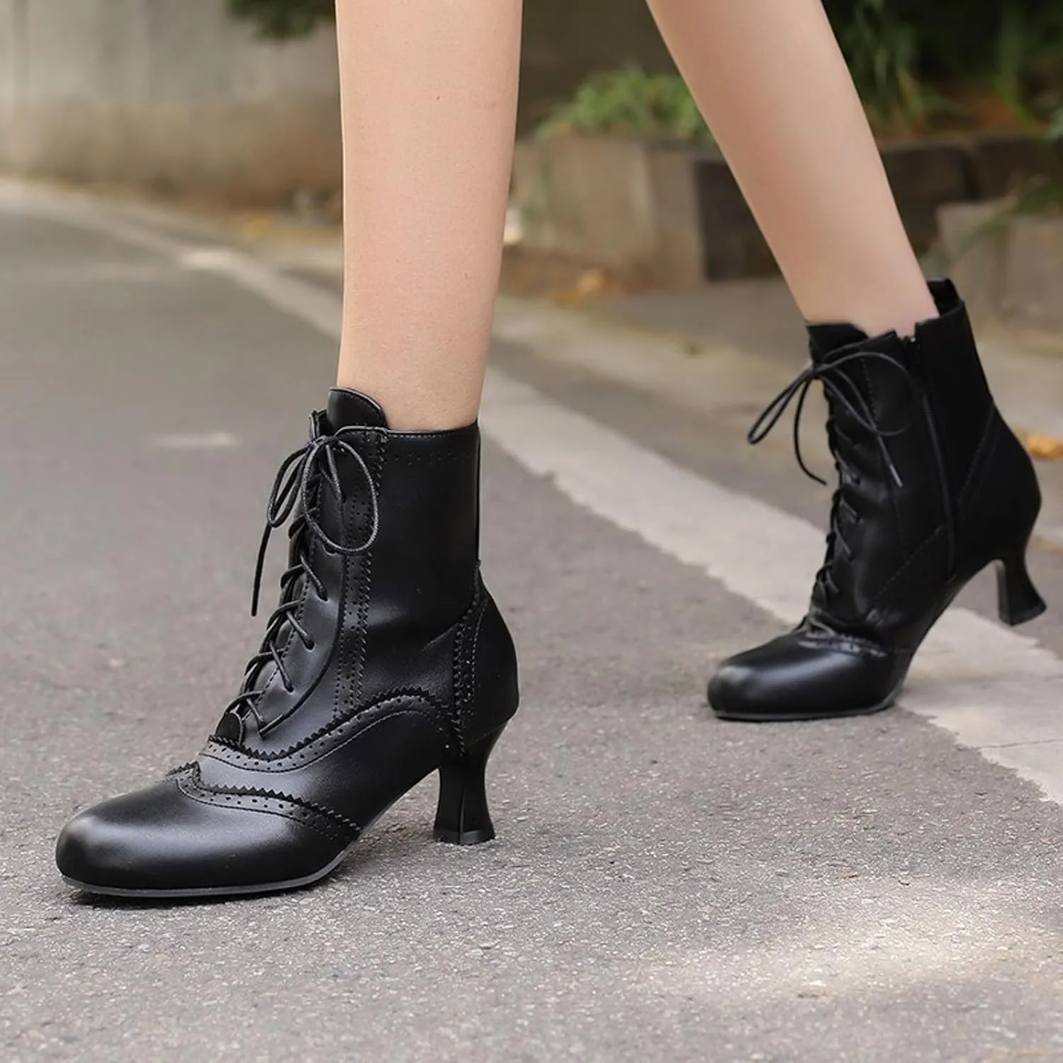 Boots for Women Wide Calf,Vintage Lace Up Victorian Boots Western Kitten Heel Ankle Boots with Zip Party Dance Shoes