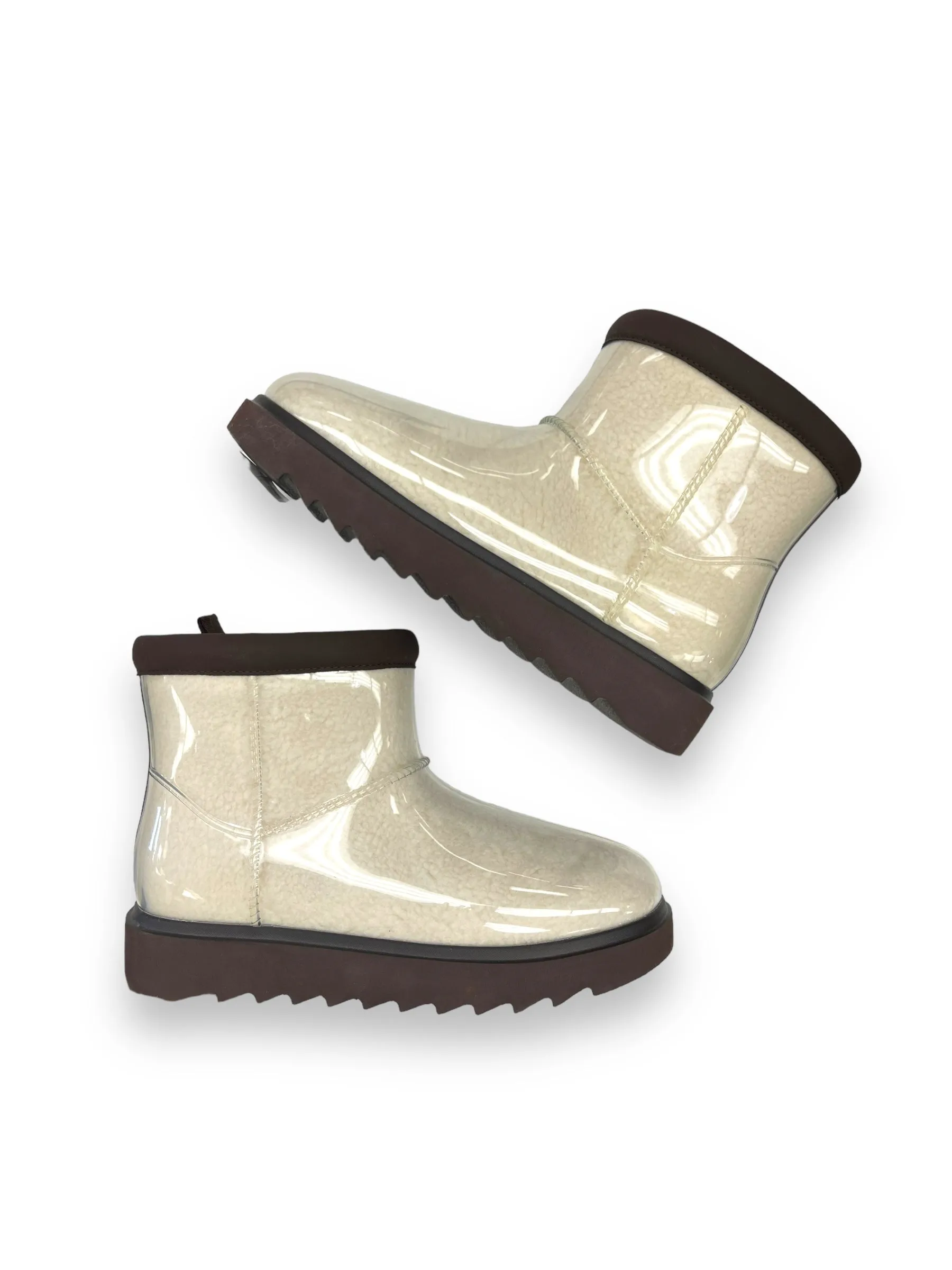 Boots Snow By Koolaburra By Ugg  Size: 8