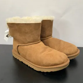 Boots Snow By Ugg In Brown, Size: 6