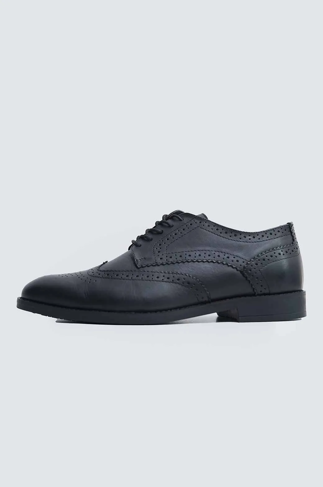 CLASSIC LEATHER BROGUES