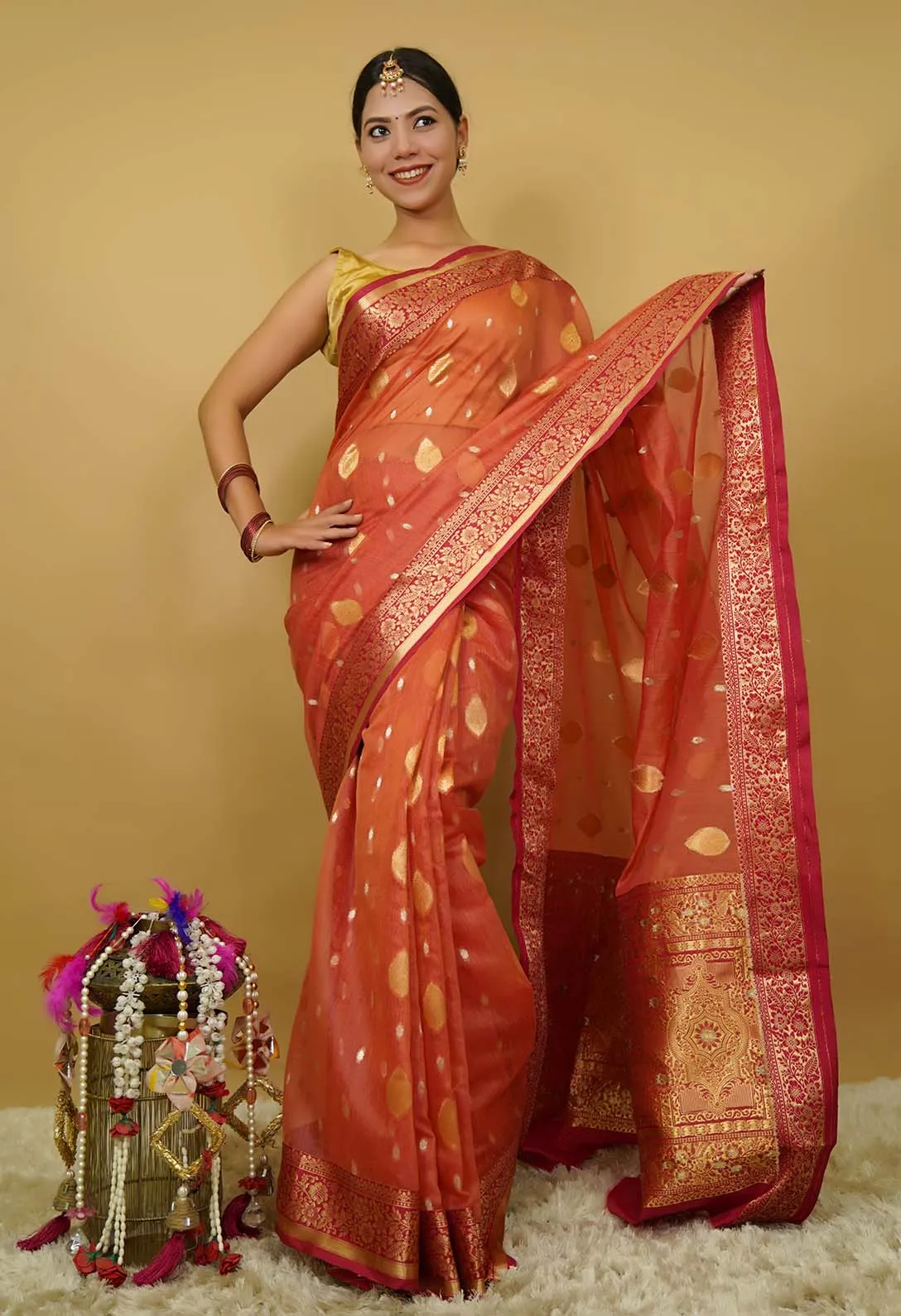 Ethnic Woven Motifs Banarasi zari Silk with Ornate broder & Pallu  Wrap in 1 minute saree