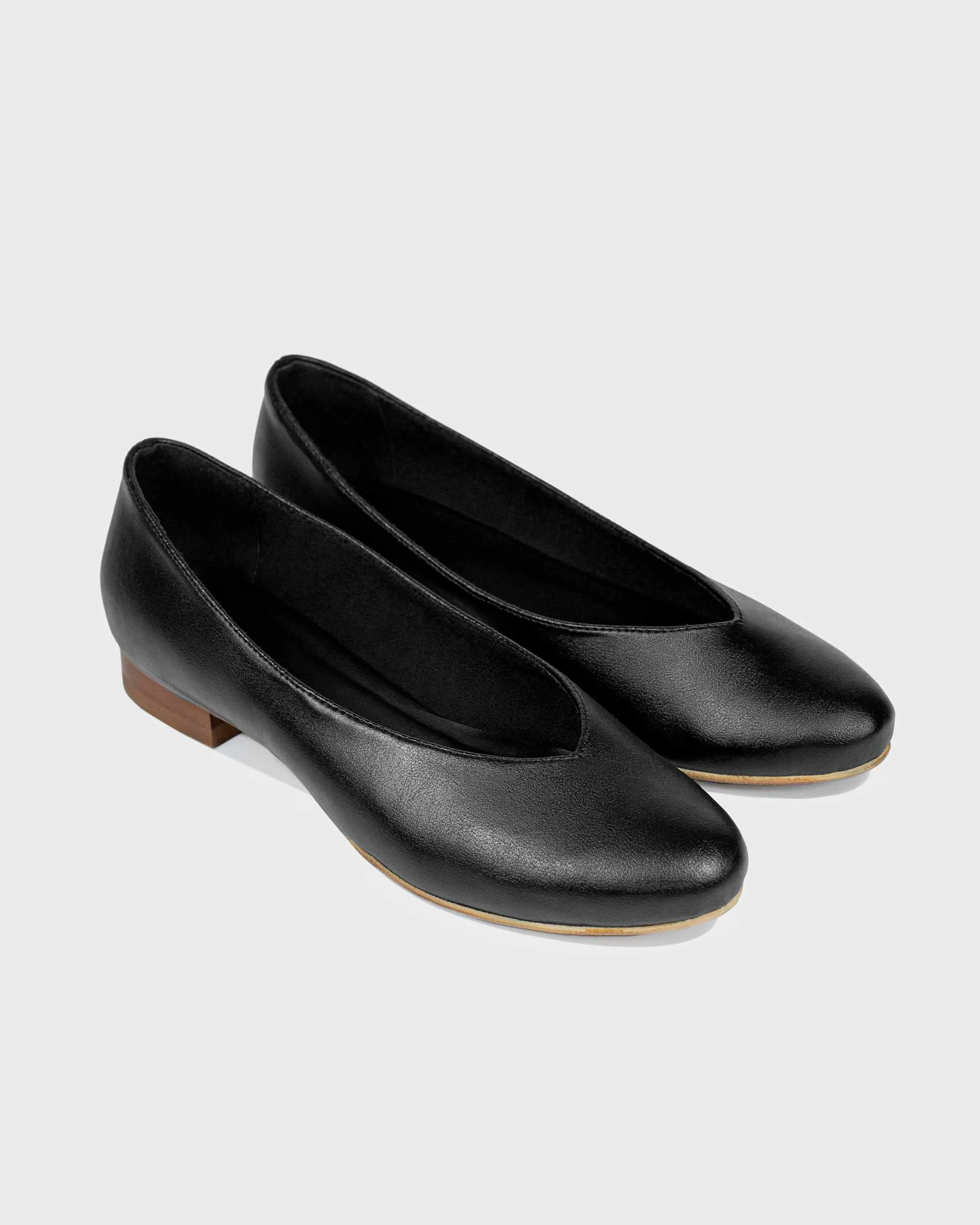 Pumps Black Nopal ballerinas made of cactus leather