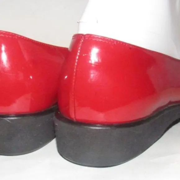 Salvatore Ferragamo Red Patent Leather Flats With An Extra Large Vara Accent